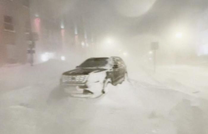 Bomb cyclone in America people dying on roadsdd
