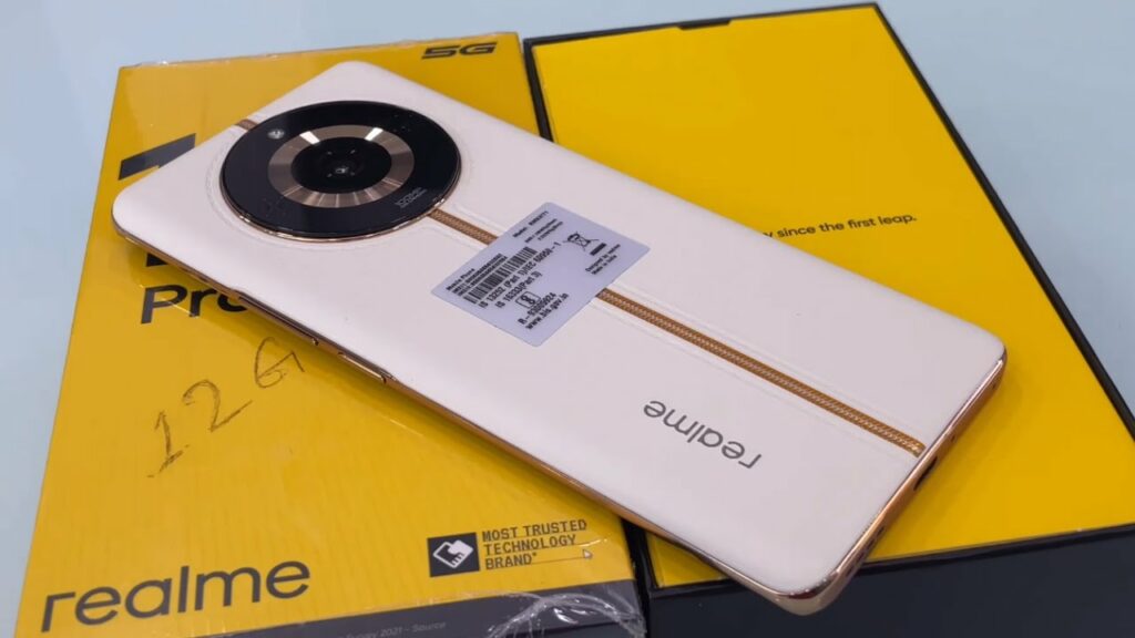 200MP कैमरे से DSLR को झटका देगा Realme का शानदार स्मार्टफोन, HD फोटो क्वालिटी देख हर कोई मांगेगा आपका फ़ोन