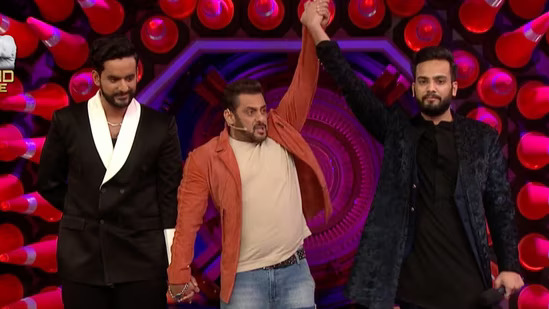 Bigg Boss OTT 2 Grand Finale Live Updates Elvish Yadav becomes first wildcard