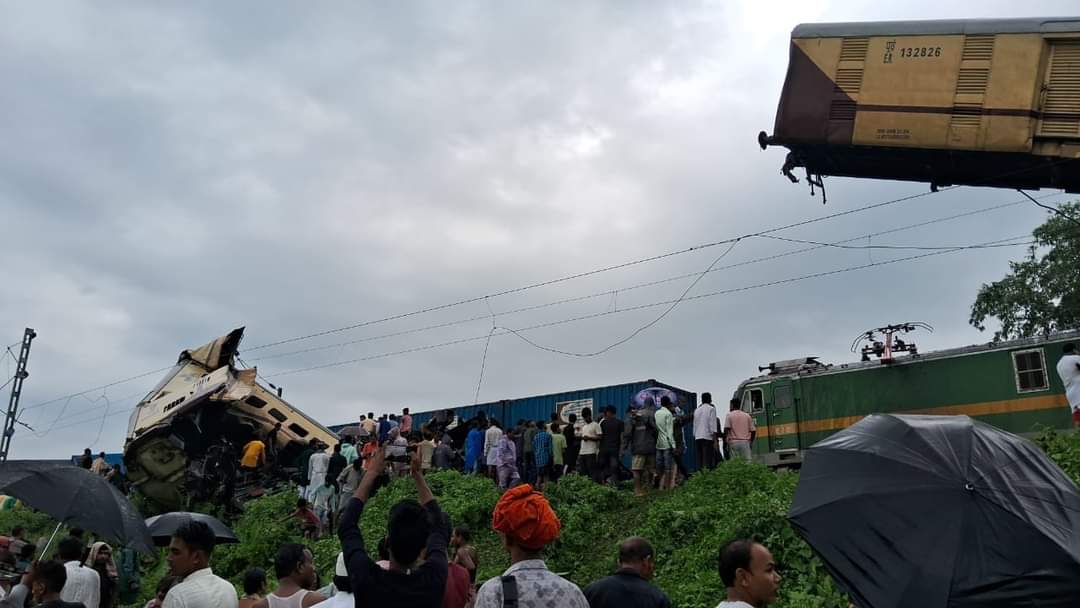 West Bengal Train Accident Video Kanchenjunga Expres