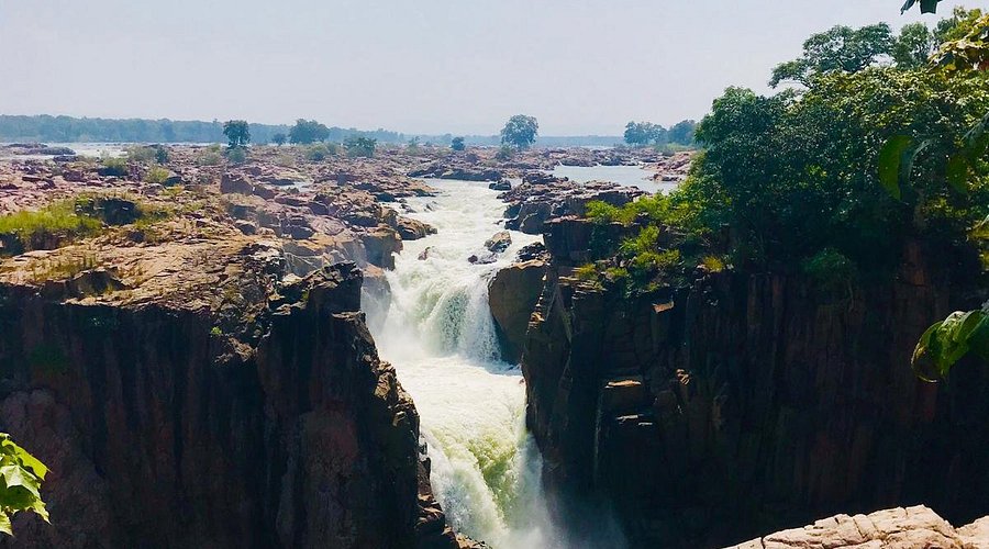 Raneh Falls colorful rock formations near Khajuraho
