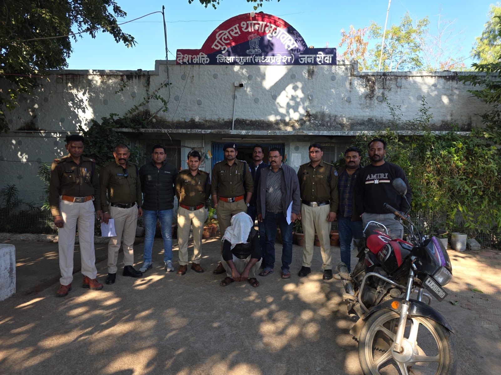 मध्यप्रदेश पुलिस ने पिछले दो दिनों में अवैध शराब परिवहन